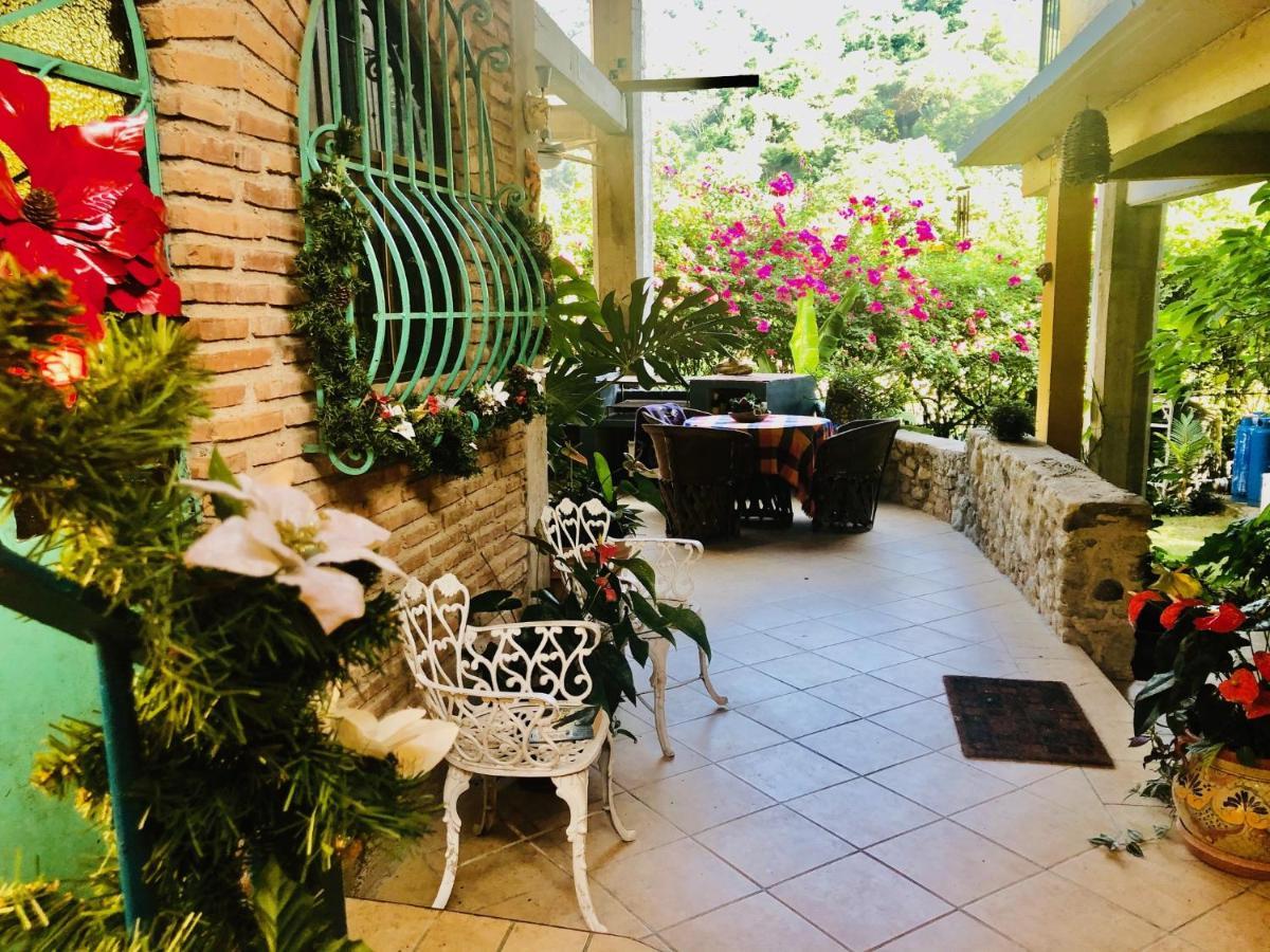 Casa Cereza Apartments Puerto Vallarta Dış mekan fotoğraf